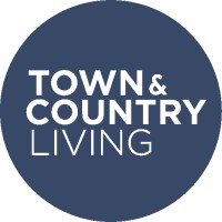 TOWN & COUNTRY LIVING logo
